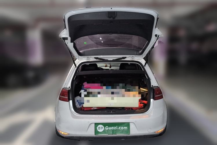 Used Volkswagen Golf 2016 1.6L Automatic Comfort Model Trunk