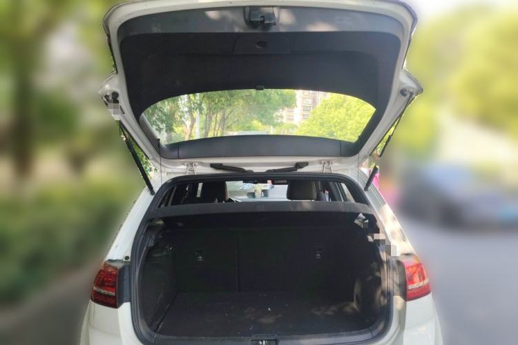 Used Volkswagen Golf 2016 1.4TSI Automatic R-Line Trunk