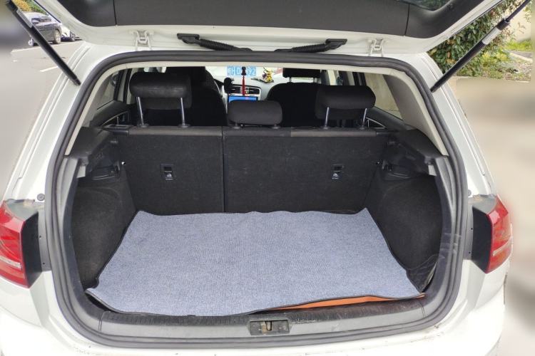Used Volkswagen Golf 2016 1.6L Automatic Comfort Model Trunk