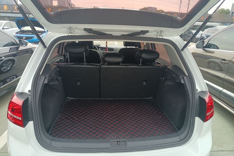 Used Volkswagen Golf 2016 230TSI Automatic Comfort Version Trunk