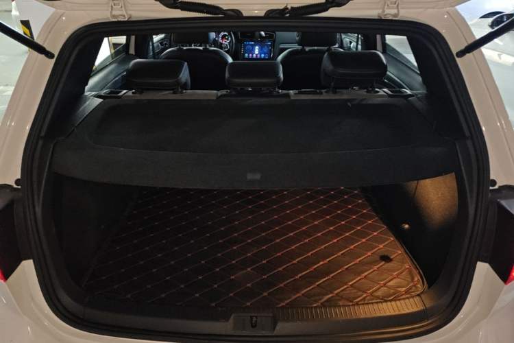 Used Volkswagen Golf 2016 1.4TSI Automatic R-Line Trunk