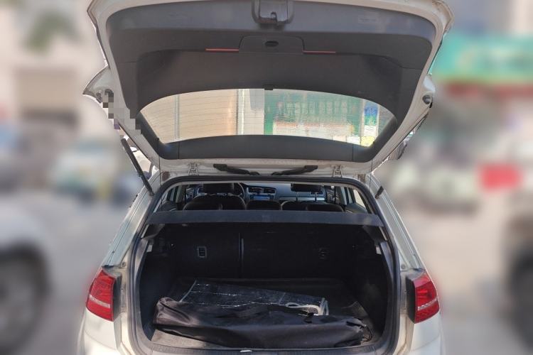 Used Volkswagen Golf 2016 230TSI Automatic Comfort Version Trunk