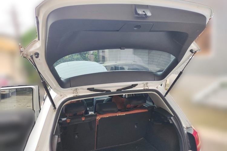 Used Volkswagen Golf 2016 230TSI Automatic Comfort Version Trunk