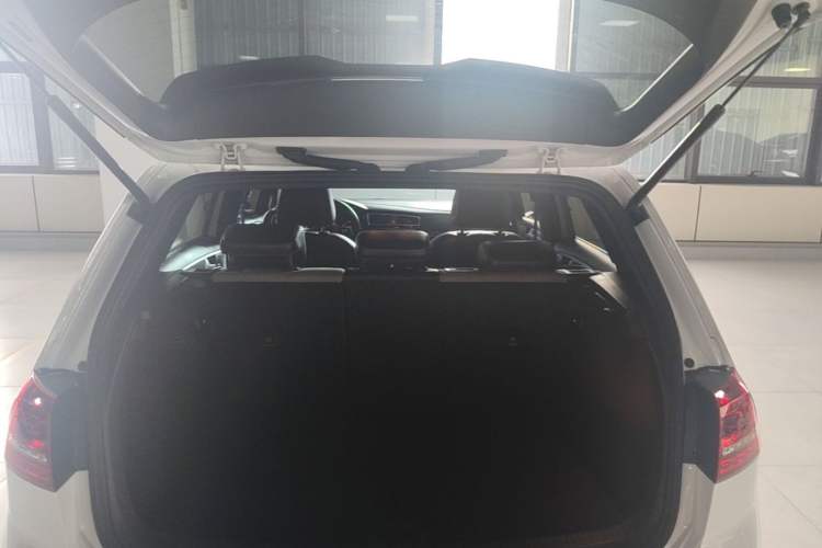 Used Volkswagen Golf 2016 1.4TSI Automatic R-Line Trunk