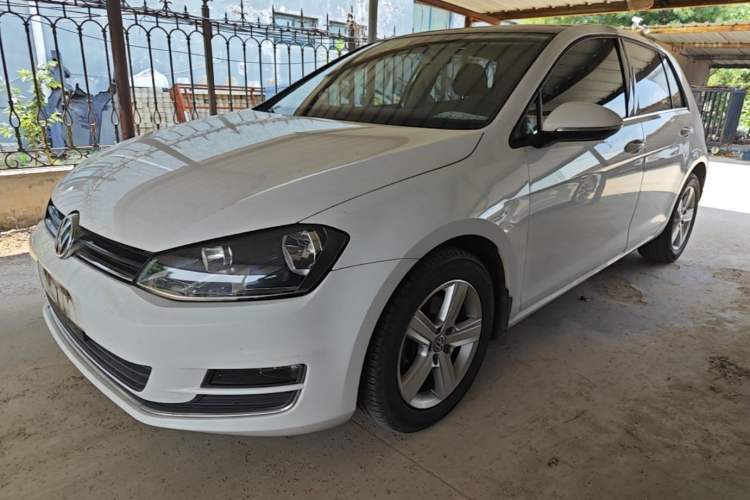 Used Volkswagen Golf 2016 1.6L Automatic Comfort Model Guazi used car, China used car export, Used car for sale, Used  cars, Cheapest cars for sale