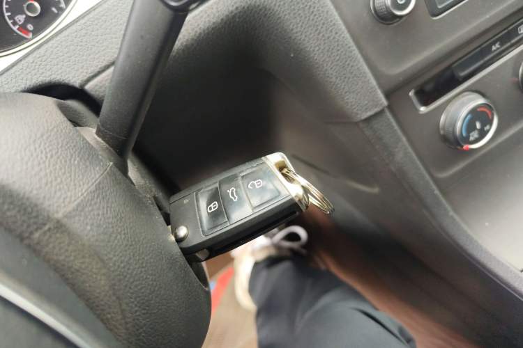 Used Volkswagen Golf 2016 230TSI Manual Comfort Version
