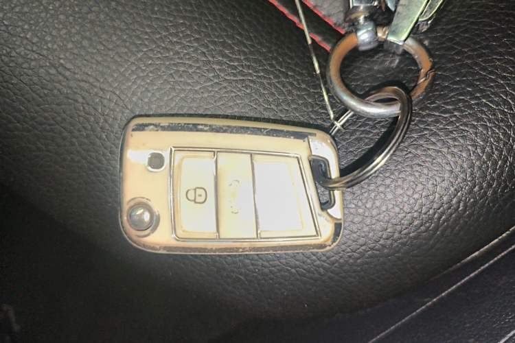 Used Volkswagen Golf 2016 1.6L Automatic Comfort Model Vehicle Key