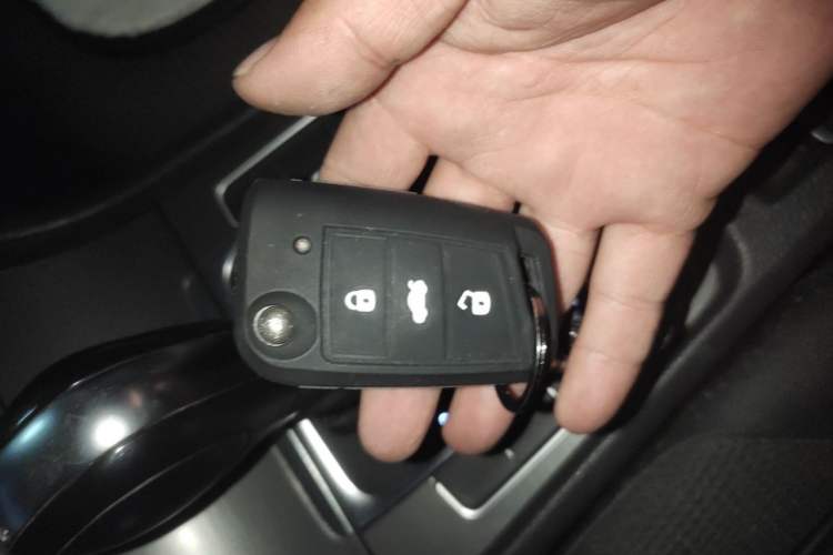 Used Volkswagen Golf 2016 230TSI Automatic Comfort Version Vehicle Key