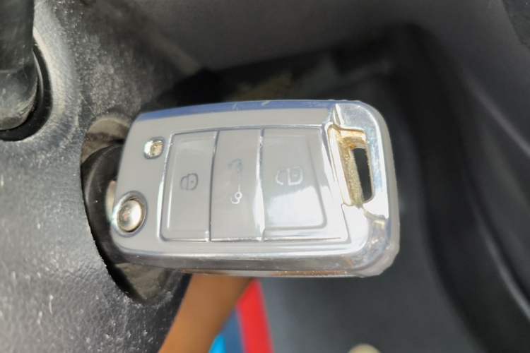 Used Volkswagen Golf 2016 1.6L Automatic Comfort Model Vehicle Key