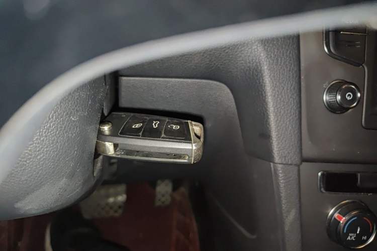 Used Volkswagen Golf 2016 1.6L Automatic Comfort Model Vehicle Key