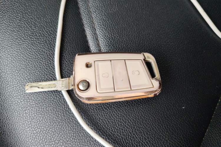 Used Volkswagen Golf 2016 1.6L Automatic Comfort Model Vehicle Key