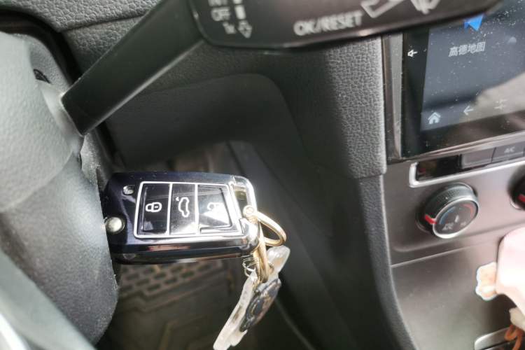 Used Volkswagen Golf 2016 1.6L Automatic Comfort Model Vehicle Key