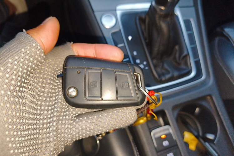 Used Volkswagen Golf 2016 230TSI Automatic Luxury Version Vehicle Key