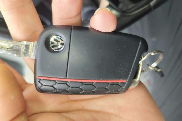 Used Volkswagen Golf 2016 230TSI Manual Comfort Version Vehicle Key