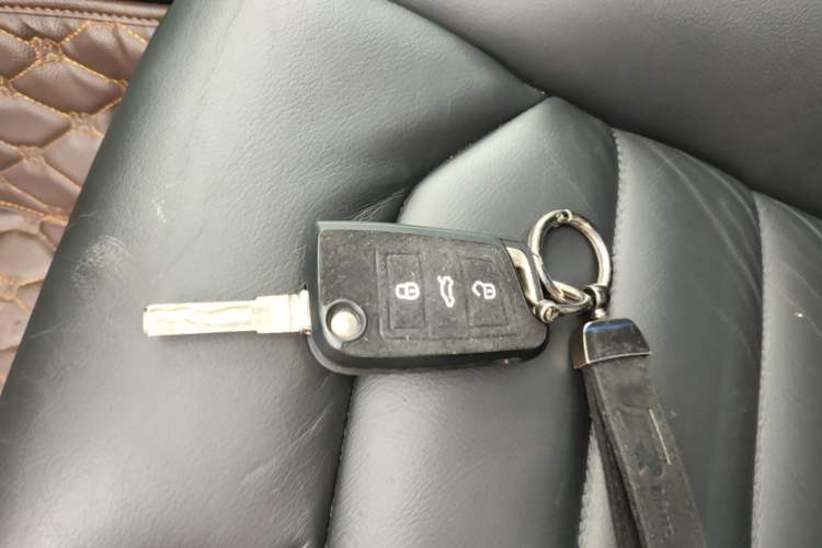 Used Volkswagen Golf 2016 1.4 TSI 25th Anniversary Edition Vehicle Key