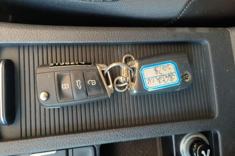 Used Volkswagen Golf 2016 230TSI Automatic Comfort Version Vehicle Key