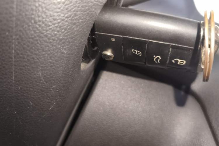 Used Volkswagen Golf 2016 230TSI Automatic Comfort Version Vehicle Key