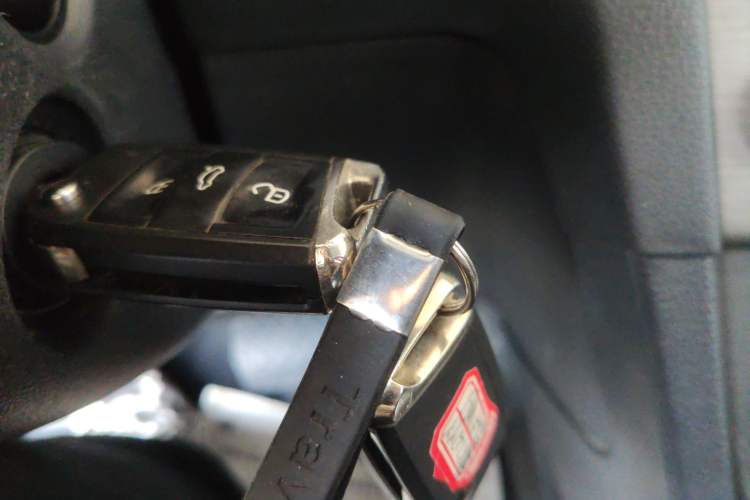 Used Volkswagen Golf 2016 230TSI Automatic Comfort Version Vehicle Key