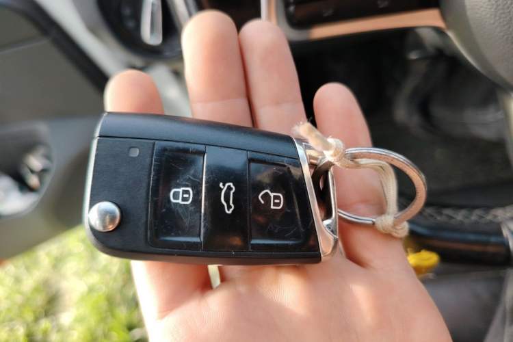 Used Volkswagen Golf 2016 1.4TSI Automatic R-Line Vehicle Key