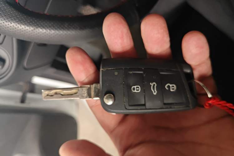 Used Volkswagen Golf 2016 1.6L Manual Fashion Edition Vehicle Key