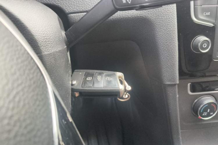 Used Volkswagen Golf 2016 230TSI Automatic Comfort Version Vehicle Key