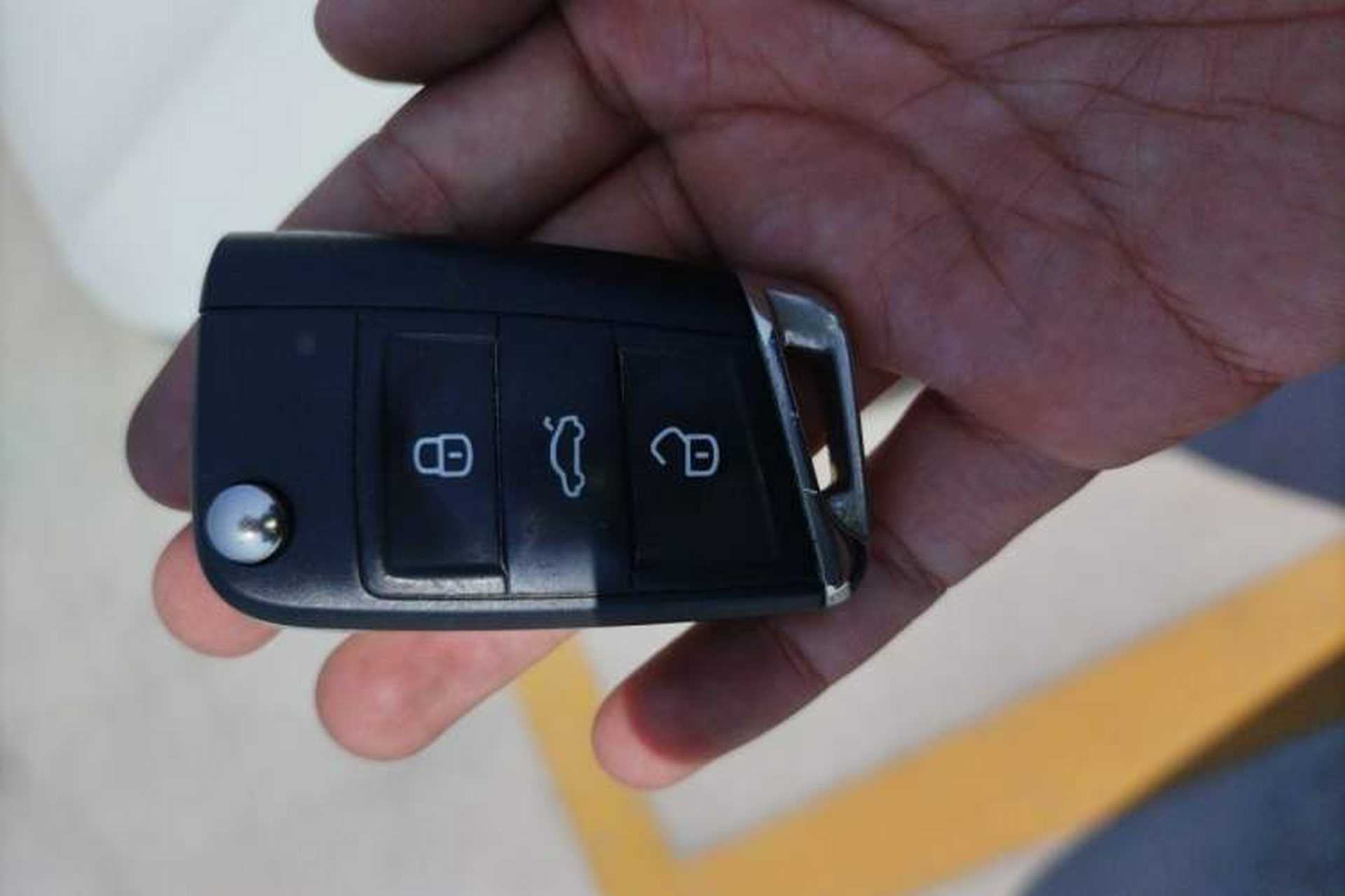 Used Volkswagen Golf 2016 230TSI Automatic Luxury Version Vehicle Key