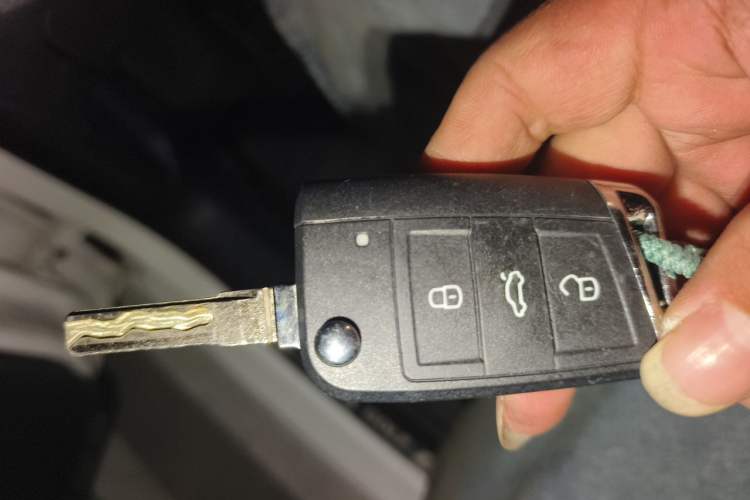 Used Volkswagen Golf 2016 1.6L Automatic Comfort Model Vehicle Key