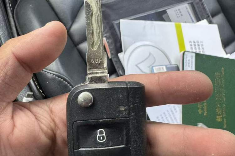 Used Volkswagen Golf 2016 230TSI Automatic Luxury Version Vehicle Key