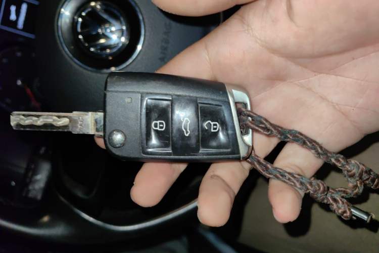 Used Volkswagen Golf 2016 230TSI Automatic Comfort Version Vehicle Key