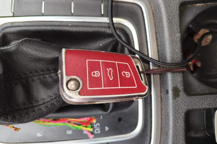 Used Volkswagen Golf 2016 230TSI Automatic Luxury Version Vehicle Key