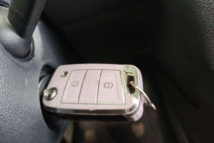 Used Volkswagen Golf 2016 1.6L Automatic Comfort Model Vehicle Key