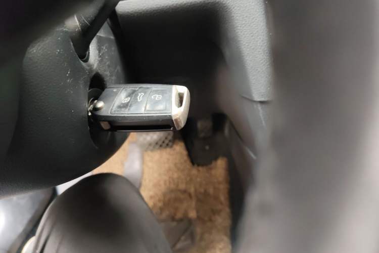 Used Volkswagen Golf 2016 230TSI Automatic Comfort Version Vehicle Key
