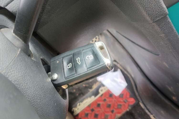 Used Volkswagen Golf 2016 230TSI Automatic Comfort Version Vehicle Key