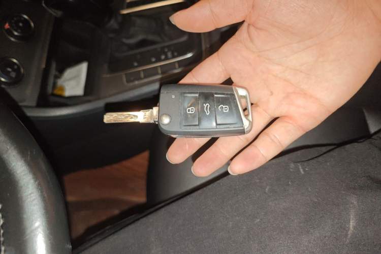 Used Volkswagen Golf 2016 230TSI Automatic Comfort Version Vehicle Key