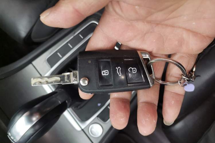 Used Volkswagen Golf 2016 230TSI Automatic Luxury Version Vehicle Key
