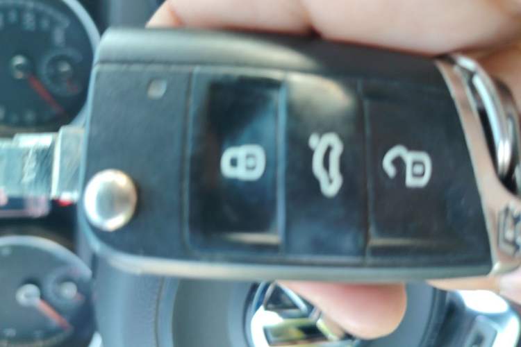 Used Volkswagen Golf 2016 1.4TSI Automatic R-Line Vehicle Key