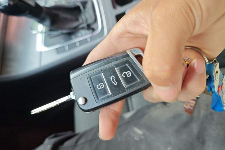 Used Volkswagen Golf 2016 230TSI Automatic Comfort Version Vehicle Key