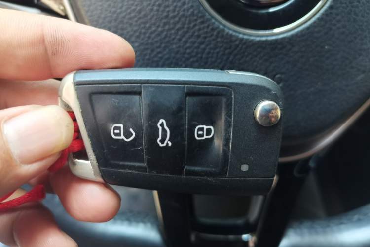 Used Volkswagen Golf 2016 1.6L Automatic Comfort Model Vehicle Key