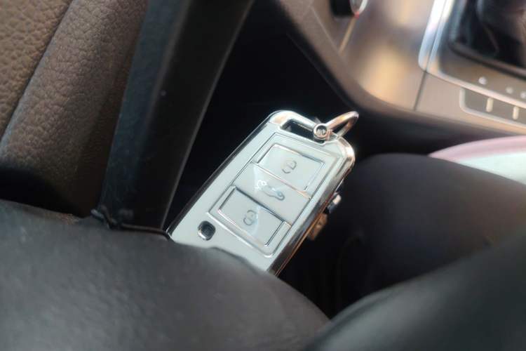 Used Volkswagen Golf 2016 1.6L Automatic Comfort Model Vehicle Key