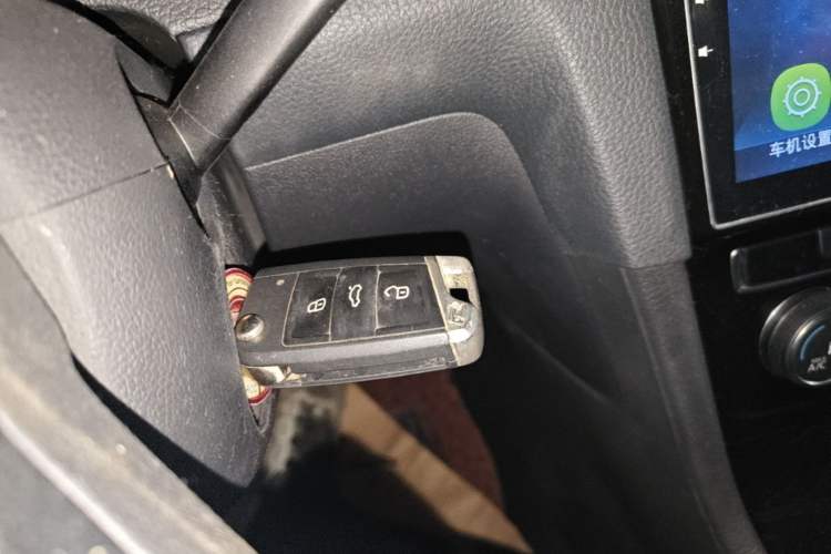 Used Volkswagen Golf 2016 1.4TSI Automatic R-Line Vehicle Key