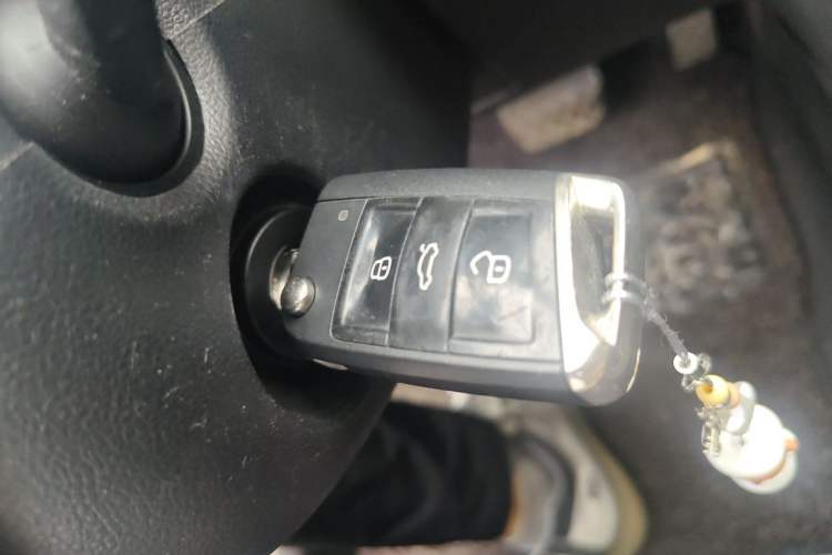 Used Volkswagen Golf 2016 1.6L Automatic Comfort Model Vehicle Key