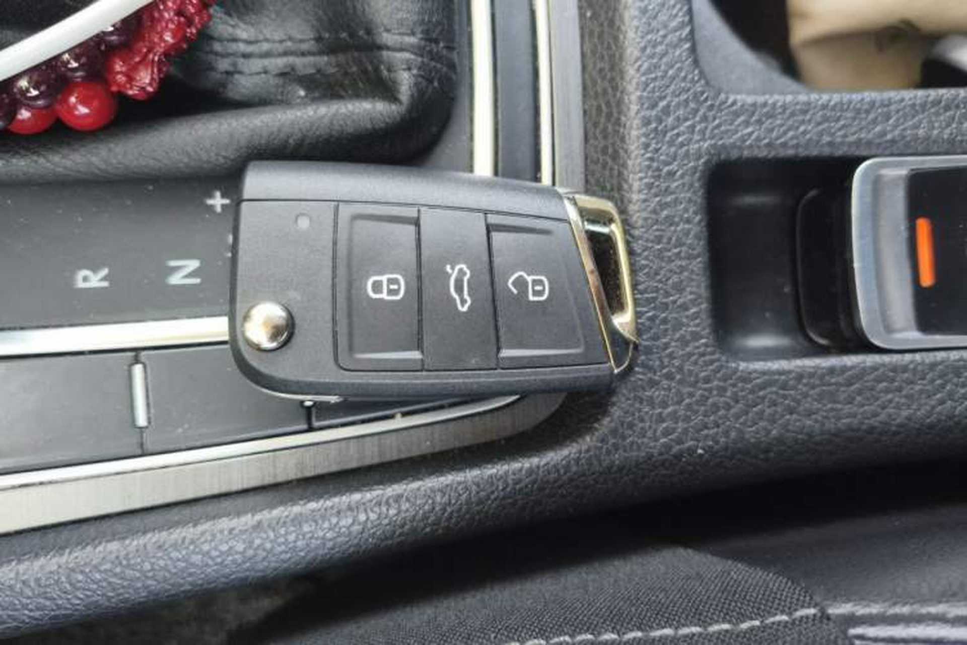 Used Volkswagen Golf 2016 230TSI Automatic Luxury Version Vehicle Key