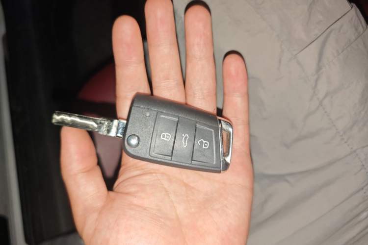 Used Volkswagen Golf 2016 1.6L Automatic Comfort Model Vehicle Key