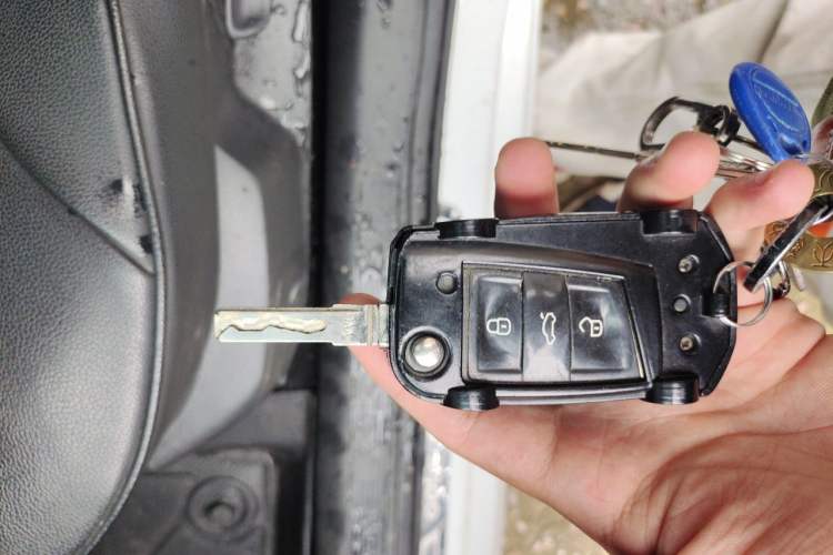 Used Volkswagen Golf 2016 230TSI Automatic Comfort Version Vehicle Key