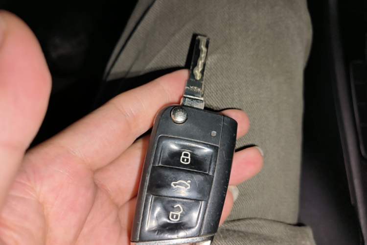 Used Volkswagen Golf 2016 1.6L Automatic Comfort Model Vehicle Key