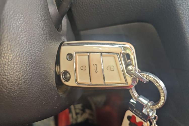 Used Volkswagen Golf 2016 230TSI Automatic Comfort Version Vehicle Key