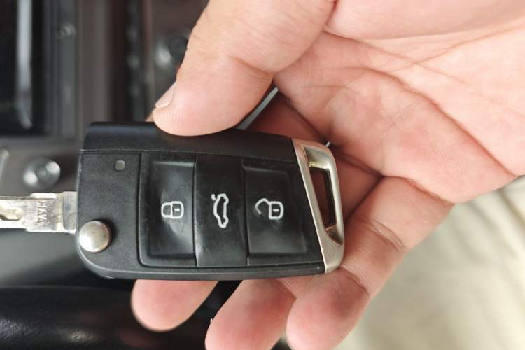 Used Volkswagen Golf 2016 1.6L Automatic Comfort Model Vehicle Key