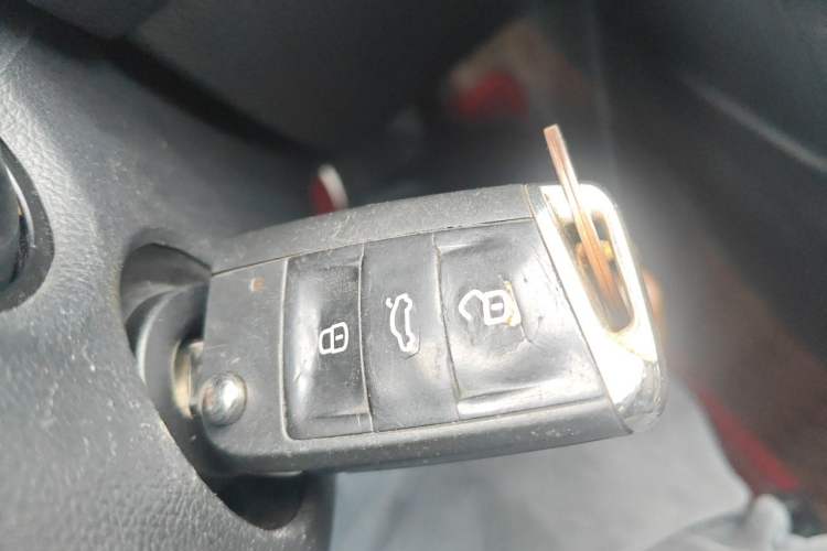 Used Volkswagen Golf 2016 230TSI Automatic Comfort Version Vehicle Key