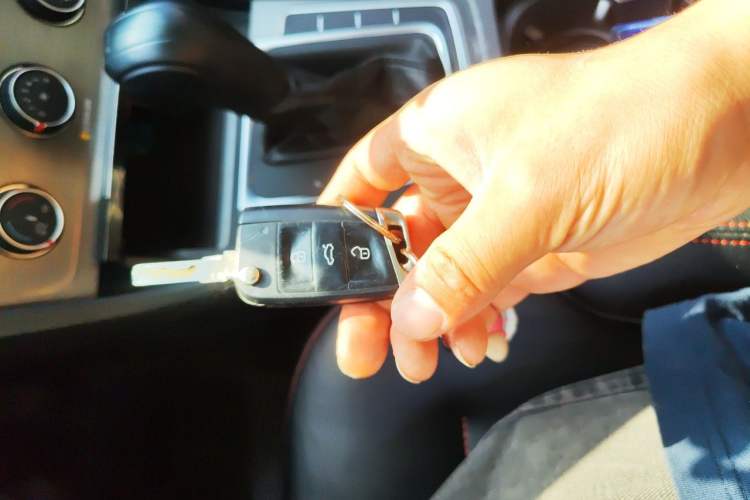 Used Volkswagen Golf 2016 230TSI Automatic Comfort Version Vehicle Key