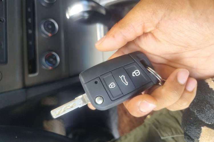 Used Volkswagen Golf 2016 230TSI Automatic Comfort Version Vehicle Key